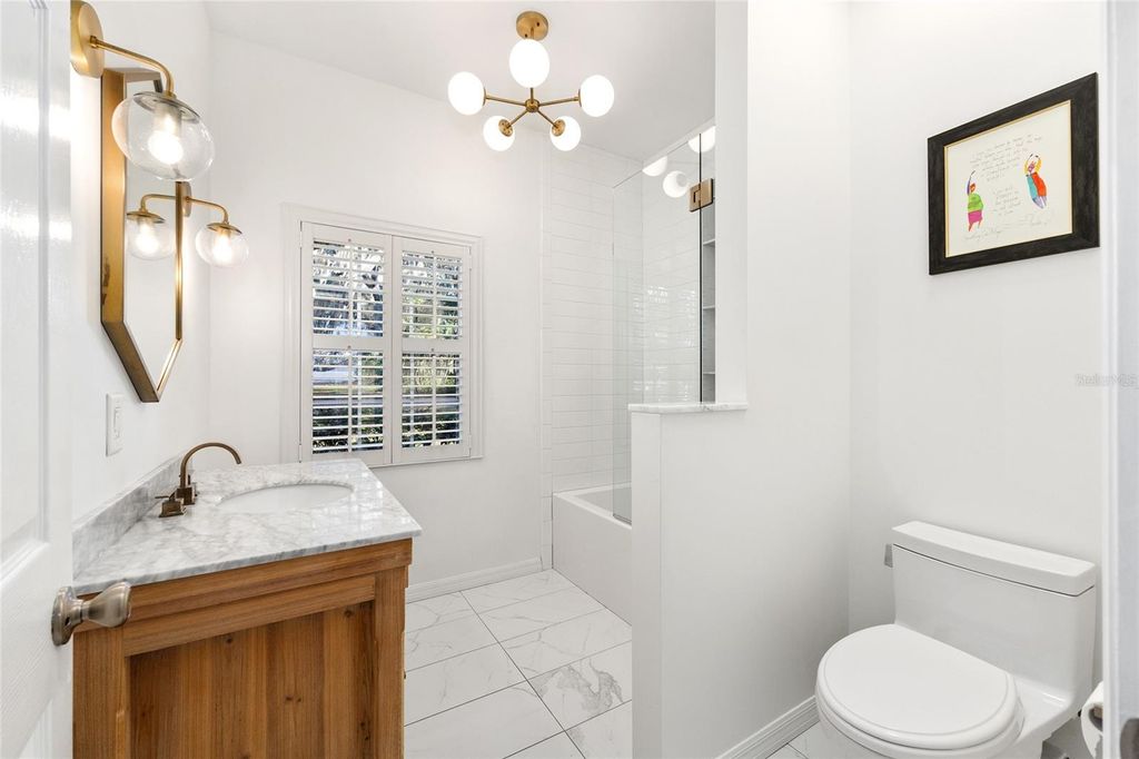 Image 18 of property listing at 1747 SE 5TH STREET, Ocala, FL 34471