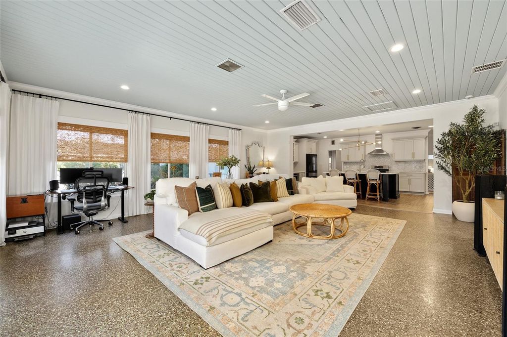 Image 46 of property listing at 1747 SE 5TH STREET, Ocala, FL 34471