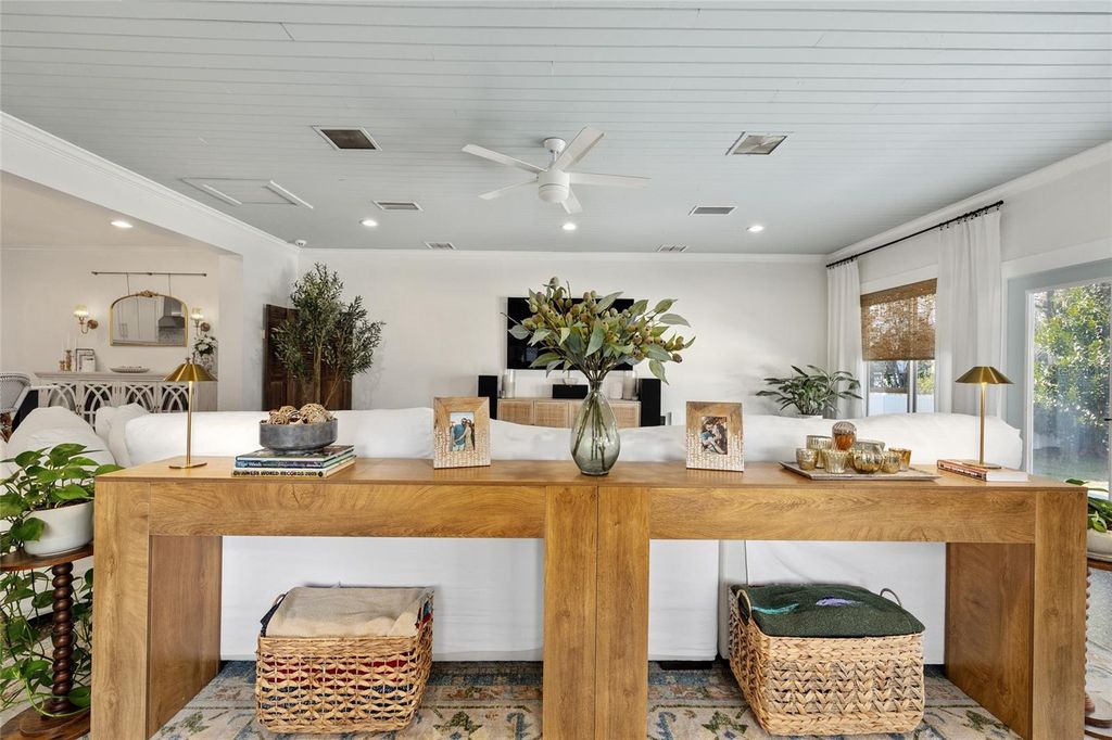 Image 48 of property listing at 1747 SE 5TH STREET, Ocala, FL 34471