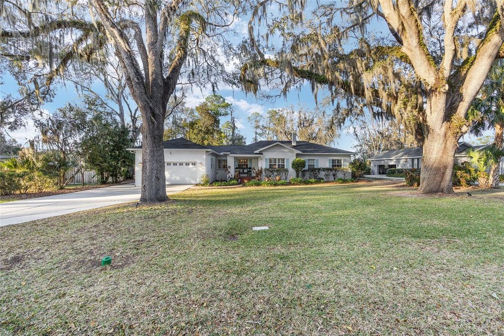 Image 68 of property listing at 1747 SE 5TH STREET, Ocala, FL 34471