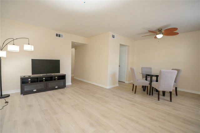 6940 A SUNSET DRIVE S 2D, South Pasadena, FL 33707