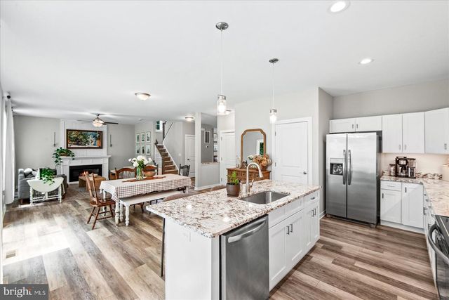 216 SAYLERS CREEK RD, Locust Grove, VA 22508