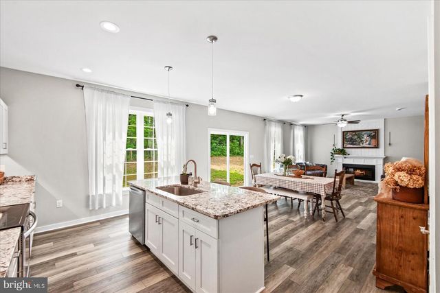 216 SAYLERS CREEK RD, Locust Grove, VA 22508