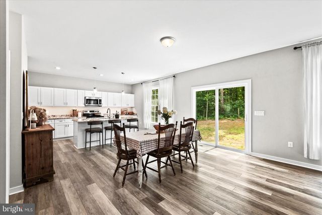 216 SAYLERS CREEK RD, Locust Grove, VA 22508