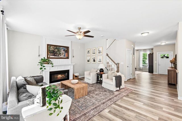 216 SAYLERS CREEK RD, Locust Grove, VA 22508