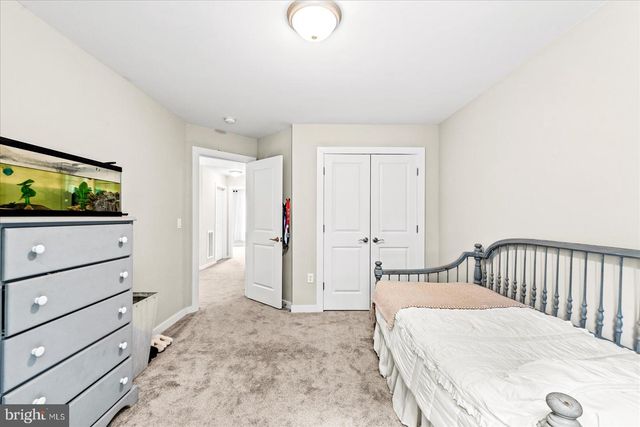 216 SAYLERS CREEK RD, Locust Grove, VA 22508