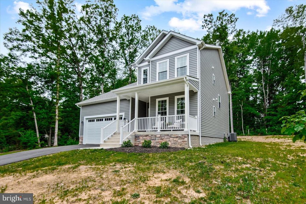 216 SAYLERS CREEK RD, Locust Grove, VA 22508
