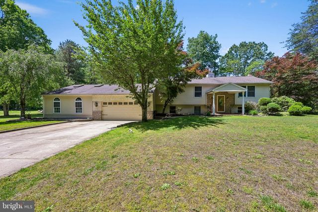 27 FRIPPS RD, Sicklerville, NJ 08081