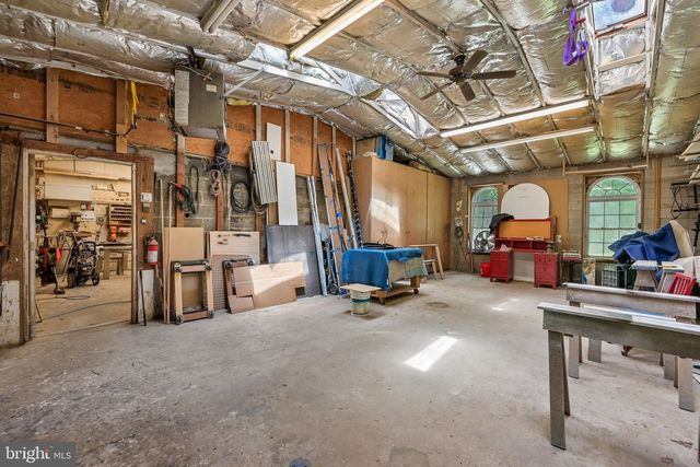 27 FRIPPS RD, Sicklerville, NJ 08081