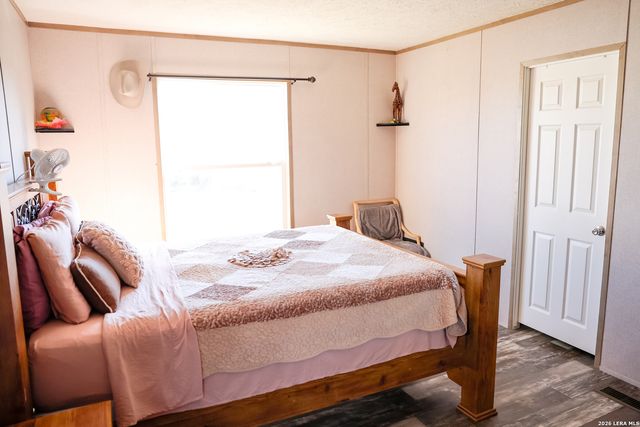 35 S Ala Blanca, Lytle, TX 78052