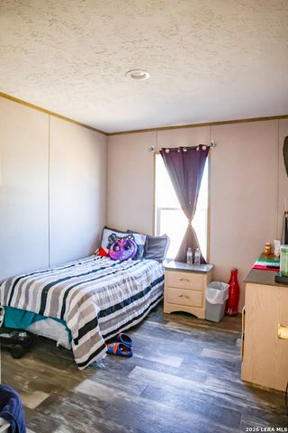 35 S Ala Blanca, Lytle, TX 78052