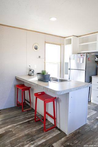 35 S Ala Blanca, Lytle, TX 78052