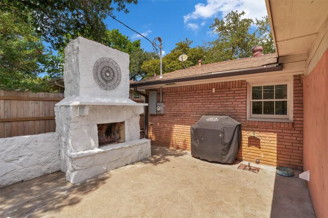 4137 Selkirk Drive W, Fort Worth, TX 76109