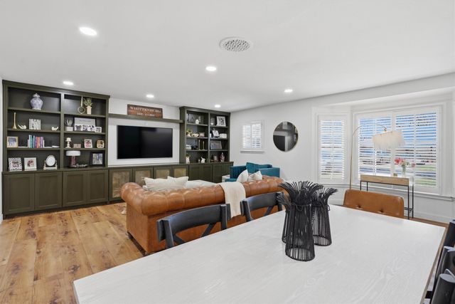 4137 Selkirk Drive W, Fort Worth, TX 76109