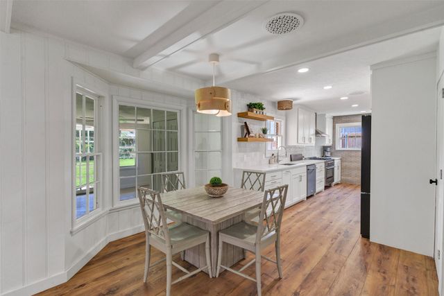 4137 Selkirk Drive W, Fort Worth, TX 76109