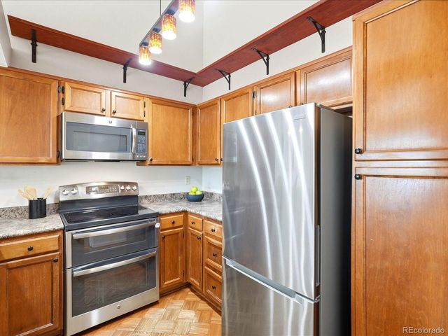 951 Conifer Ct, Littleton, CO 80126