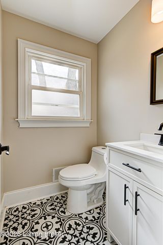 7616 Old Salem Rd, Louisville, KY 40242