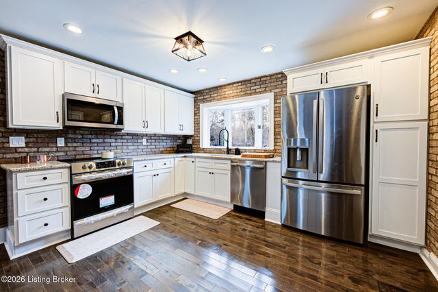 7616 Old Salem Rd, Louisville, KY 40242