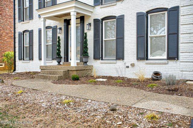 7616 Old Salem Rd, Louisville, KY 40242