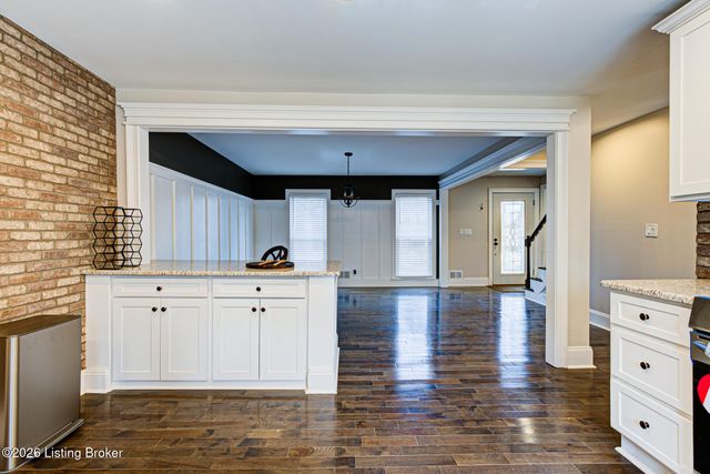 7616 Old Salem Rd, Louisville, KY 40242