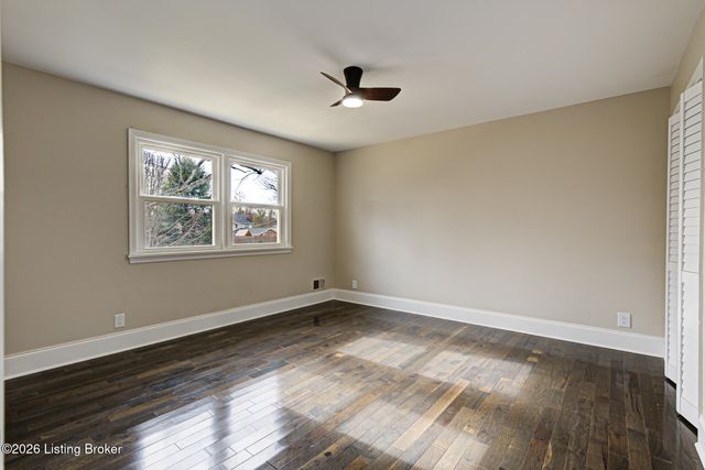 7616 Old Salem Rd, Louisville, KY 40242