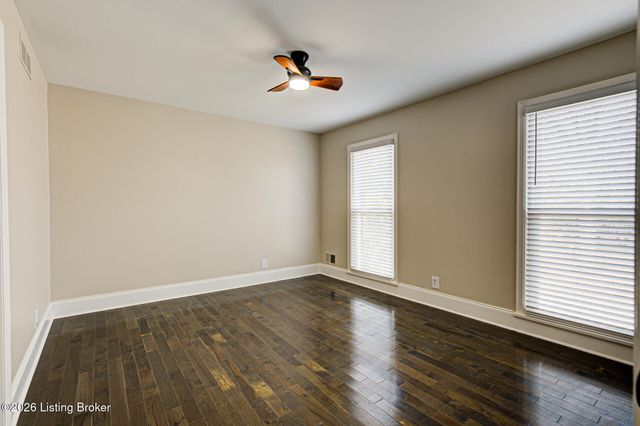 7616 Old Salem Rd, Louisville, KY 40242