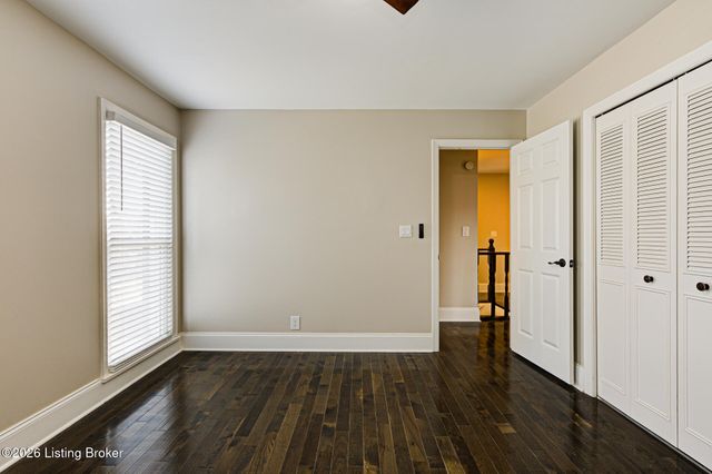 7616 Old Salem Rd, Louisville, KY 40242