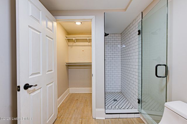 7616 Old Salem Rd, Louisville, KY 40242