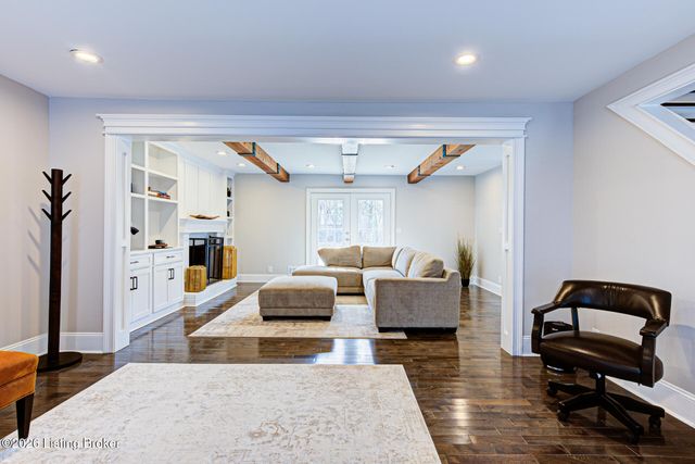 7616 Old Salem Rd, Louisville, KY 40242