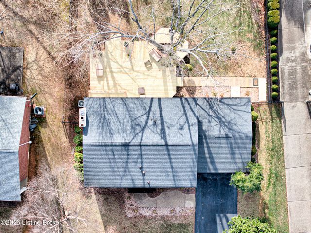 7616 Old Salem Rd, Louisville, KY 40242