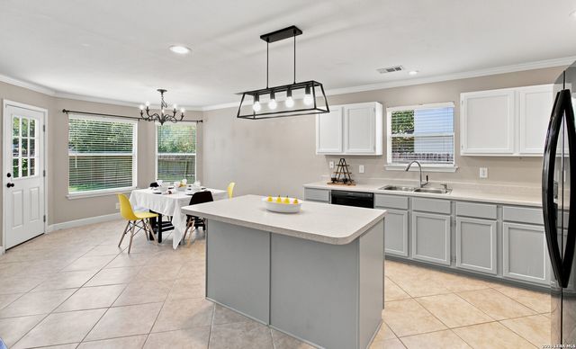 11922 GHOSTBRIDGE, Helotes, TX 78023