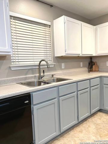 11922 GHOSTBRIDGE, Helotes, TX 78023
