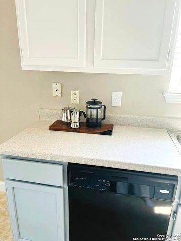 11922 GHOSTBRIDGE, Helotes, TX 78023