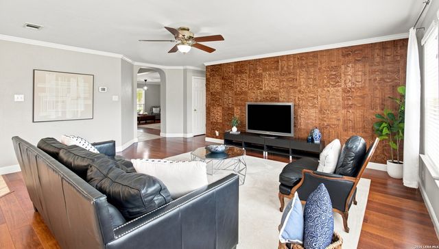 11922 GHOSTBRIDGE, Helotes, TX 78023