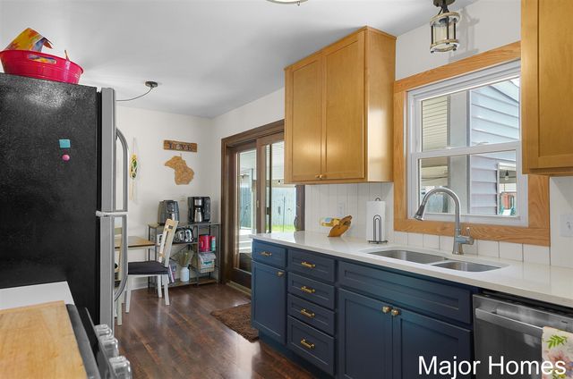 2514 Valleyview Street, Wyoming, MI 49519