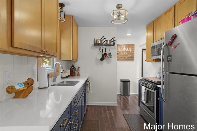 2514 Valleyview Street, Wyoming, MI 49519