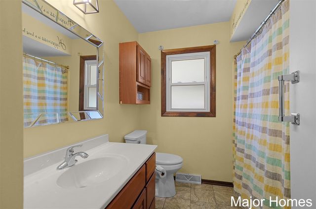 2514 Valleyview Street, Wyoming, MI 49519