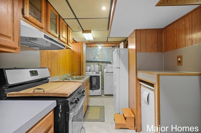 2514 Valleyview Street, Wyoming, MI 49519