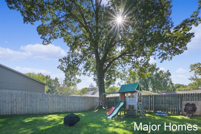 2514 Valleyview Street, Wyoming, MI 49519