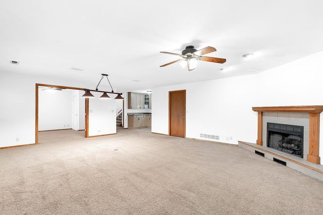 231 S Fairway Cir, Andover, KS 67002