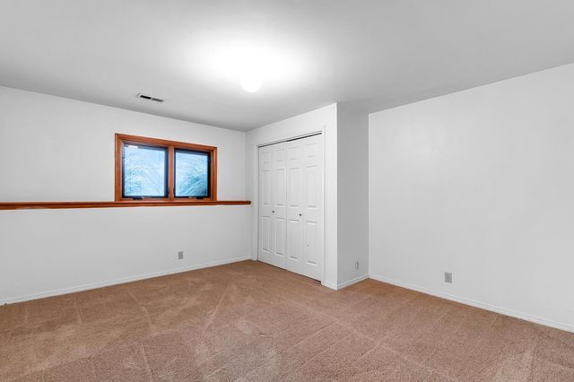 231 S Fairway Cir, Andover, KS 67002