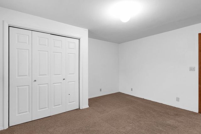 231 S Fairway Cir, Andover, KS 67002