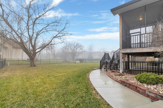 231 S Fairway Cir, Andover, KS 67002