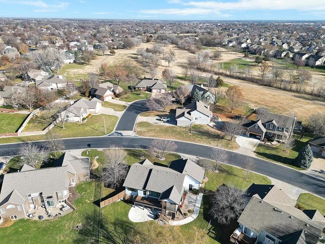 231 S Fairway Cir, Andover, KS 67002
