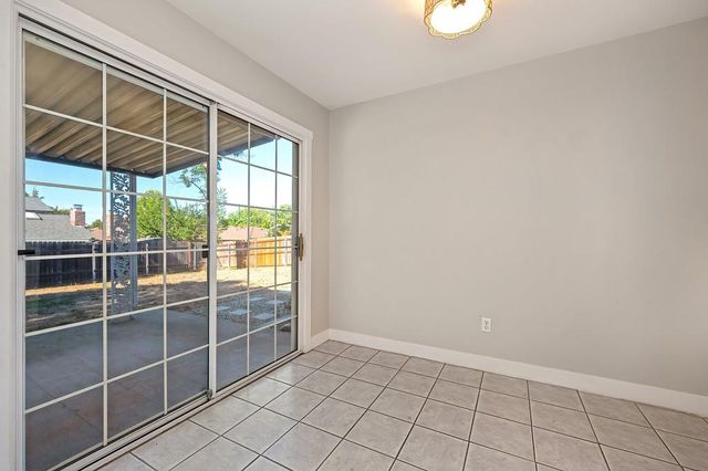 6983 Brayton Ave, Citrus Heights, CA 95621