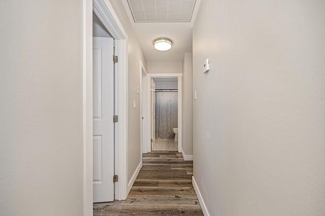 6983 Brayton Ave, Citrus Heights, CA 95621