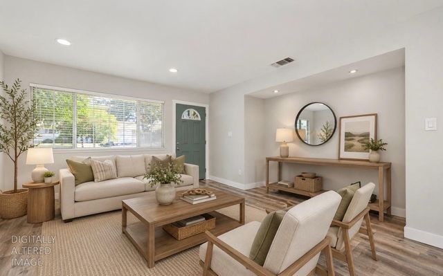6983 Brayton Ave, Citrus Heights, CA 95621