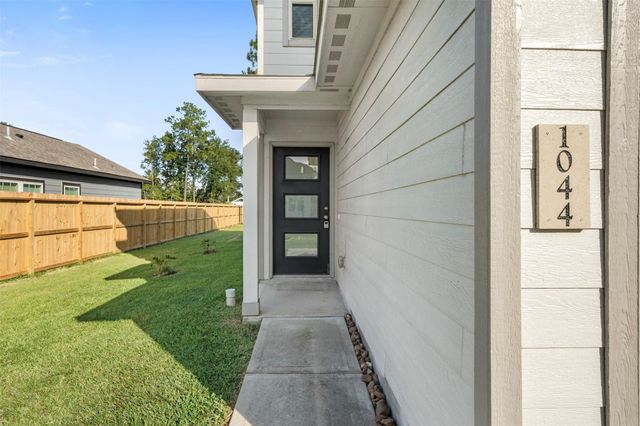 1044 Road 5203, Cleveland, TX 77327