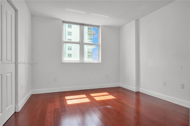 60 NW 37th Ave 608, Miami, FL 33125