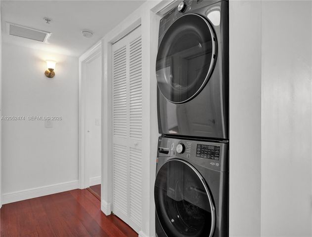 60 NW 37th Ave 608, Miami, FL 33125